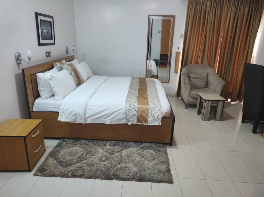 /web/uploads/116/H53 Suites/room-photos/Doube Deluxe/h533dd.jpg